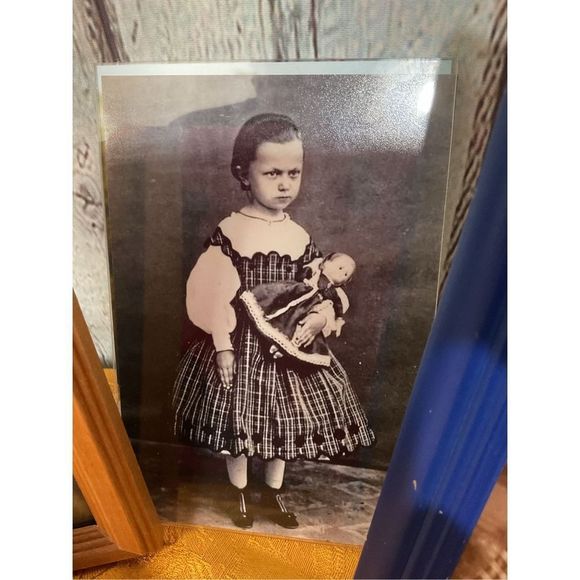 Creepy Photo Collection Bundle of 4 Framed Photos 💀🧌 - Picture 7 of 11